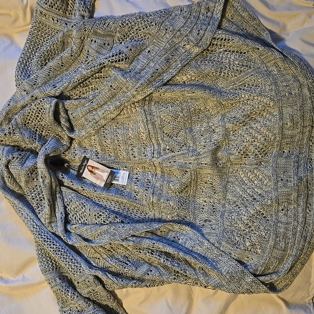 NWT Charlie Paige Shrug - Picture 2 of 4